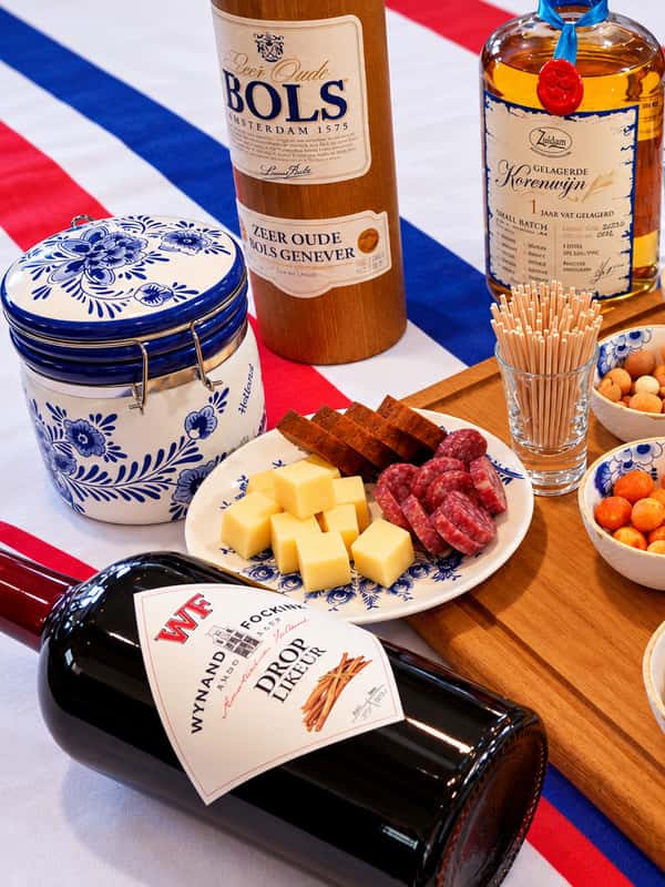 Amsterdam: Traditional Drink Tasting & Nibbles - 2026 (Verified Reviews)