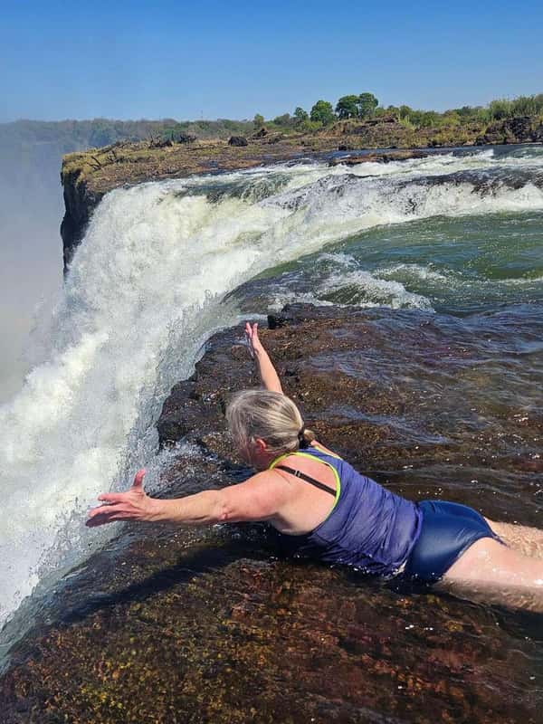 Victoria Falls: Devil's Pool Livingstone Island & Breakfast - 2026 ...