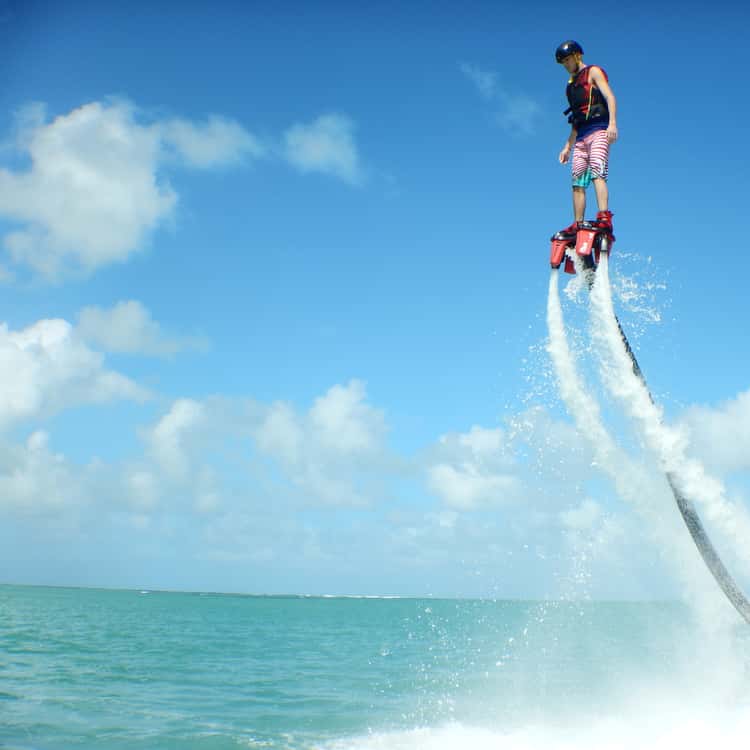 Luquillo: 30 Dakikalık Flyboard Deneyimi - 2026 (Doğrulanmış  Değerlen