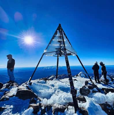 Depuis Marrakech : randonnée de 2 jours sur le mont Toubkal avec un ...