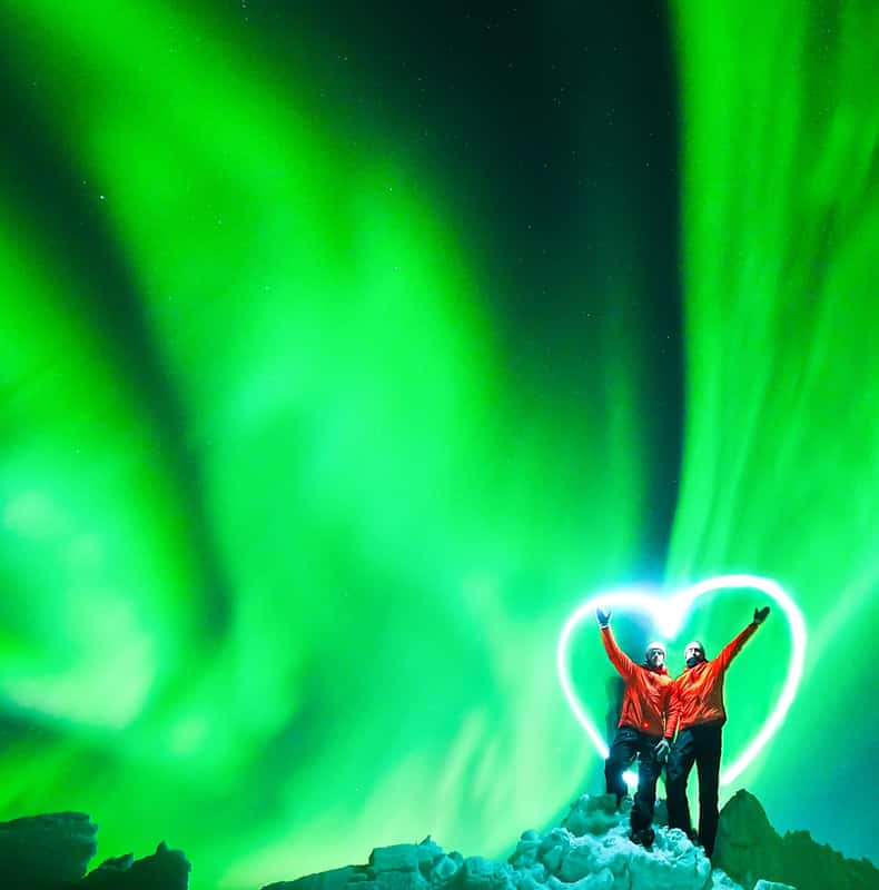 Northern Lights Adventure by Minibus with Professional Photos