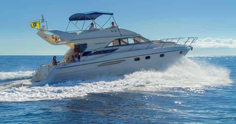 Motor yacht at speed