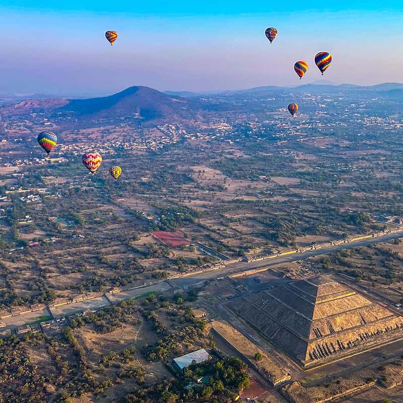 hot air balloon teotihuacan mexico