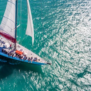 Whitehaven 2-day sail — Airlie Beach