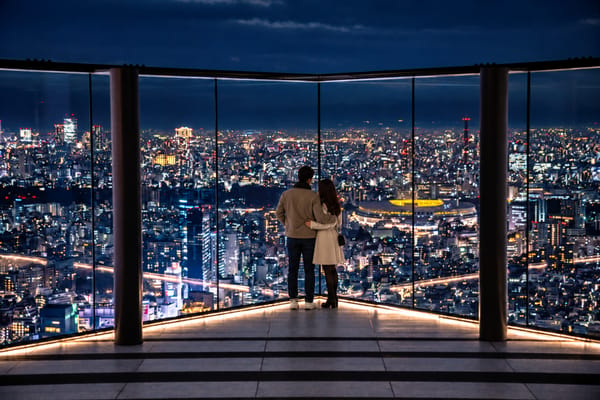 GetYourGuide: Gece Tokyo: Shibuya Sky biletli özel fotoğraf çekimi