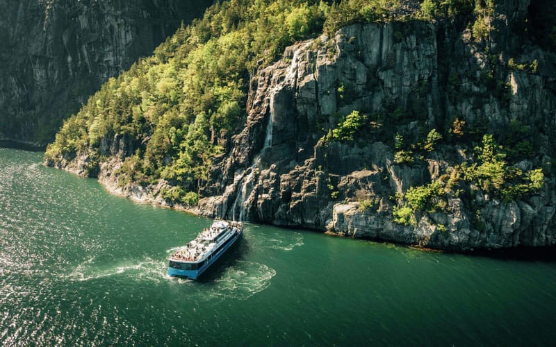 Electric Lysefjord cruise — GetYourGuide gallery photo 4