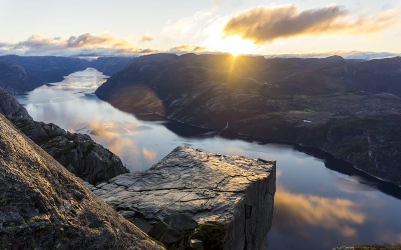 Preikestolen with a local guide — GetYourGuide gallery photo 3