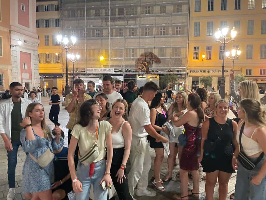 Image N°28 de Tournée des bars internationaux à Lille avec shots gratuits et jeux amusants activité à Lille, publiée par le prestataire
