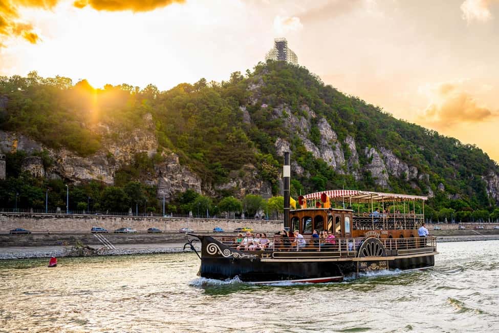imagen n.º 7 de Budapest: Crucero Histórico con Bebida de Bienvenida actividad en Visegrad, subida por el proveedor