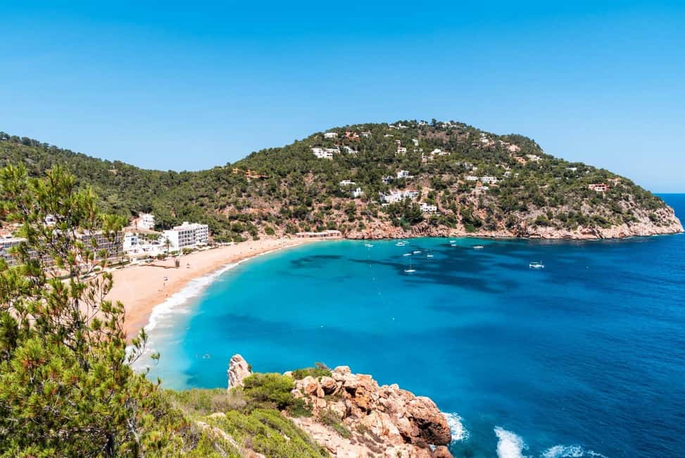 Image N°1 de Ibiza : Excursion à terre ultime avec prise en charge au port activité à Ibiza (ville), publiée par le prestataire