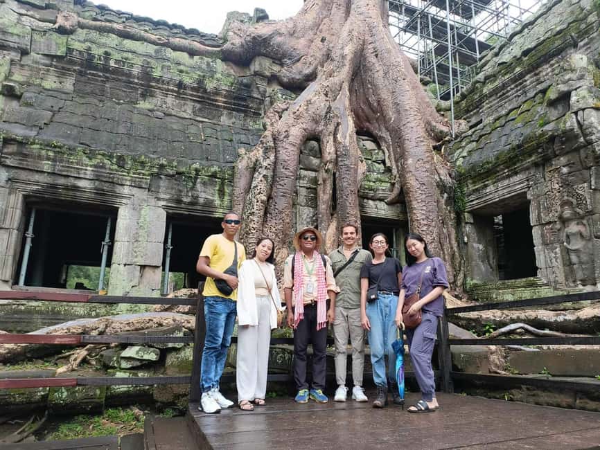 imagen n.º 3 de Siem Reap: Tour de día completo por Angkor Wat con guía y puesta de sol actividad en Siem Reap, subida por el proveedor