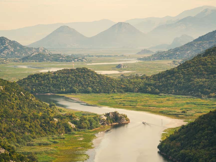 Bild Nr. 9 von Virpazar: Geführte Kreuzfahrt auf dem Skadar-See und dem Fluss Crnojevića Aktivität in Kreis Shkodra, hochgeladen vom Anbieter
