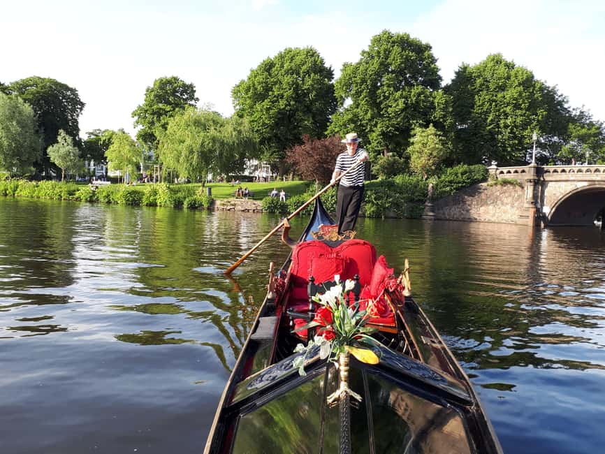 Immagine nº 6 di Amburgo: tour di gruppo sul lago Alster in una vera gondola veneziana attività a Amburgo, caricata dal fornitore