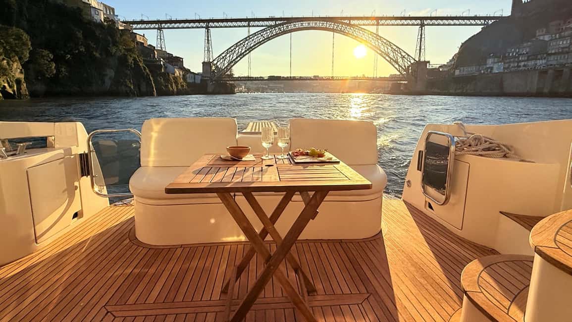 image n.6 of Porto: 6 Bridges Yacht Cruise with Wine & Snacks activity in Vila Nova de Gaia, uploaded by supplier