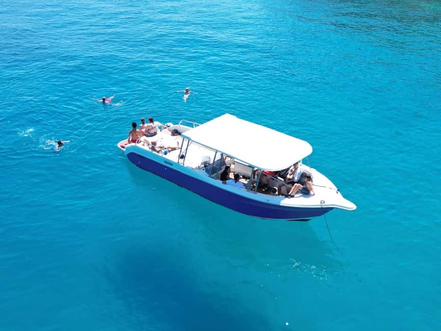 Image N°8 de Split : visite d'une jounée des 5 îles à la grotte bleue, Vis et Hvar activité à Split, publiée par le prestataire