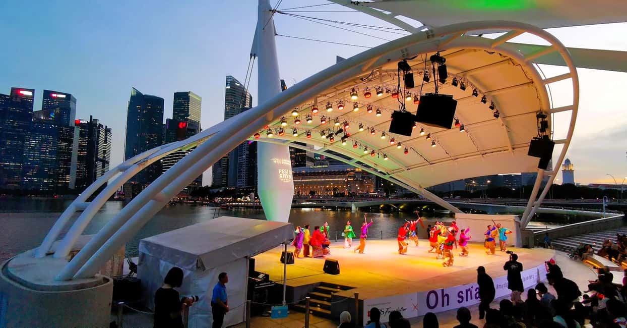 Immagine nº 11 di Singapore: Tour della città al tramonto con il monopattino attività a Singapore, caricata dal fornitore