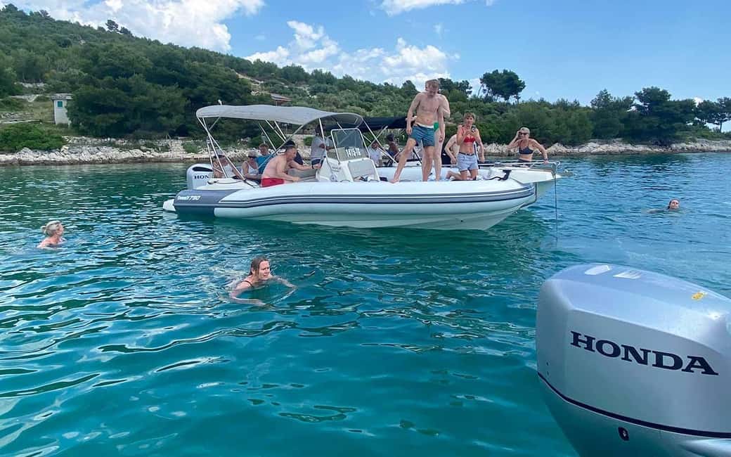 billede nr.10 af aktiviteten Trogir: Speedbådstur til Den Hvide Lagune, Maslinica og Den Blå Lagune i Dalmatien, uploadet af udbyder
