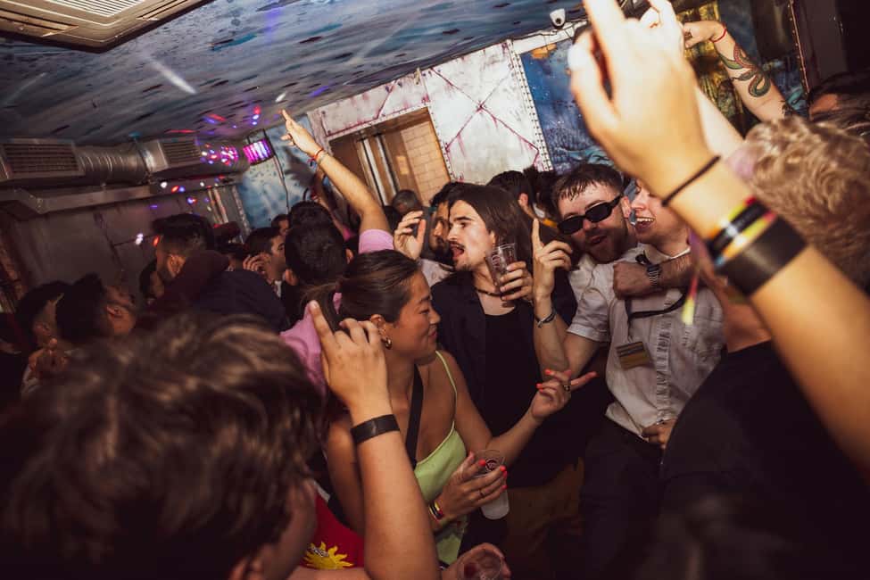 image n.5 of Lisbon Pub Crawl with Free Drinks activity in Portugal, uploaded by supplier