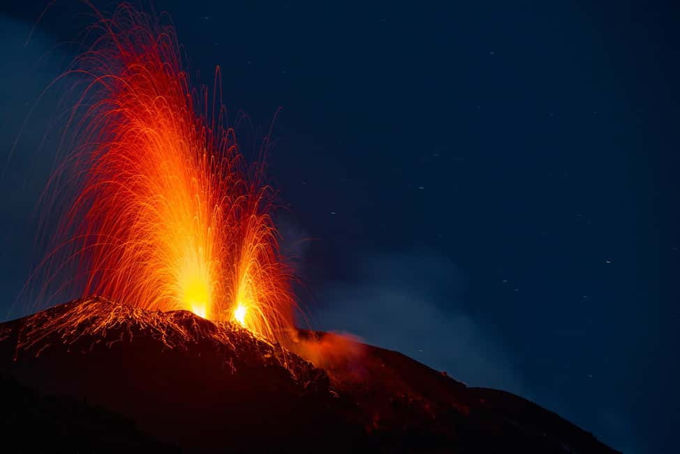 billede nr.2 af aktiviteten Stromboli: Trekking i solnedgangen ved Sciara del Fuoco i Lipari by, uploadet af udbyder