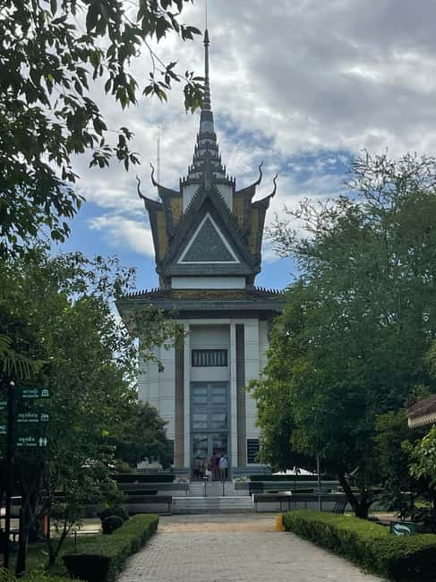 Image N°2 de Phnom Penh : Les champs de la mort et le musée du génocide de Tuol Sleng activité à Phnom Penh, publiée par le prestataire