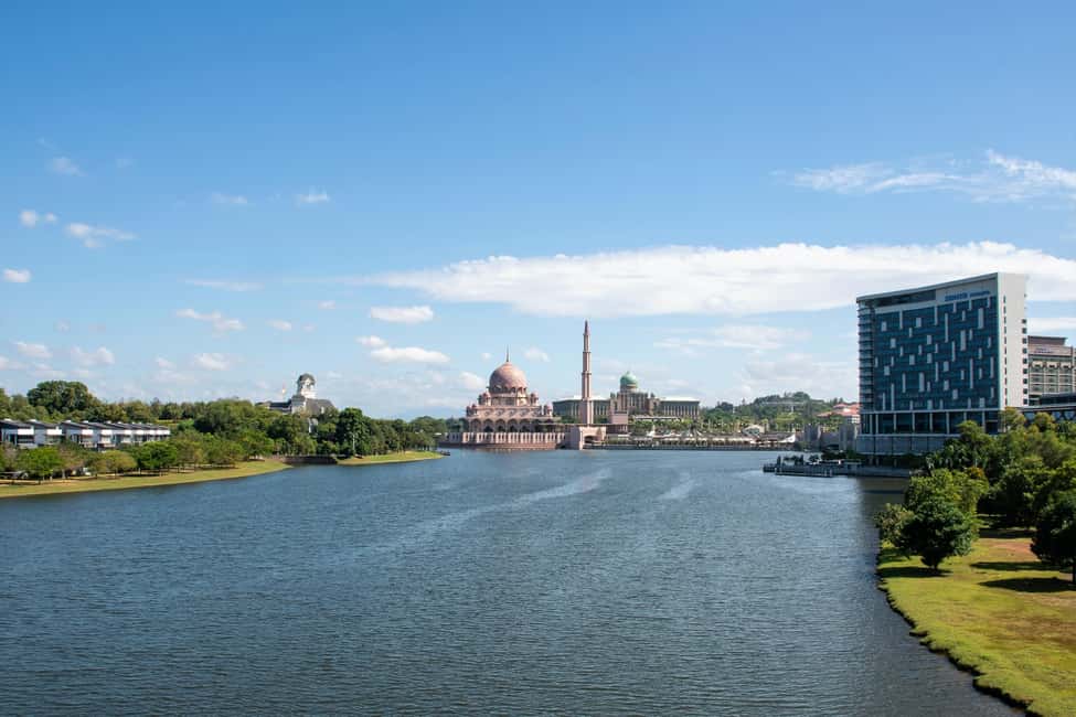 image n.14 of Kuala Lumpur: Putrajaya Tour with Traditional Boat Cruise activity in Putrajaya, uploaded by supplier