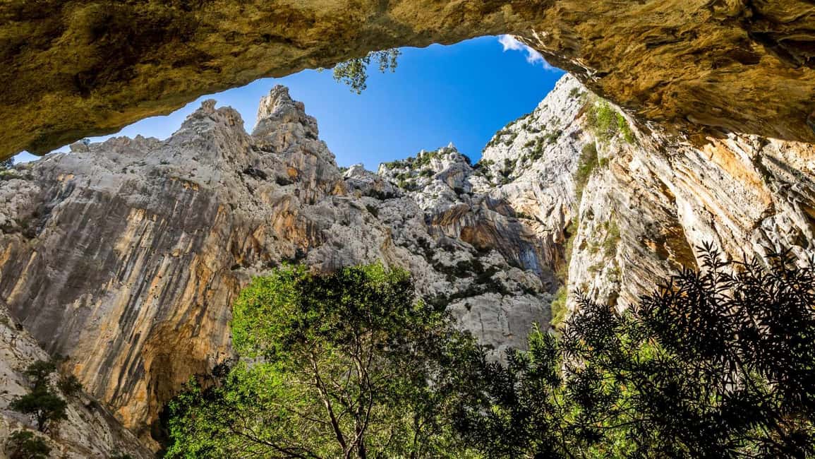 Bild Nr. 1 von Von Cala Gonone aus: Gorropu-Wanderung mit Mittagessen Aktivität in Sardinien, hochgeladen vom Anbieter