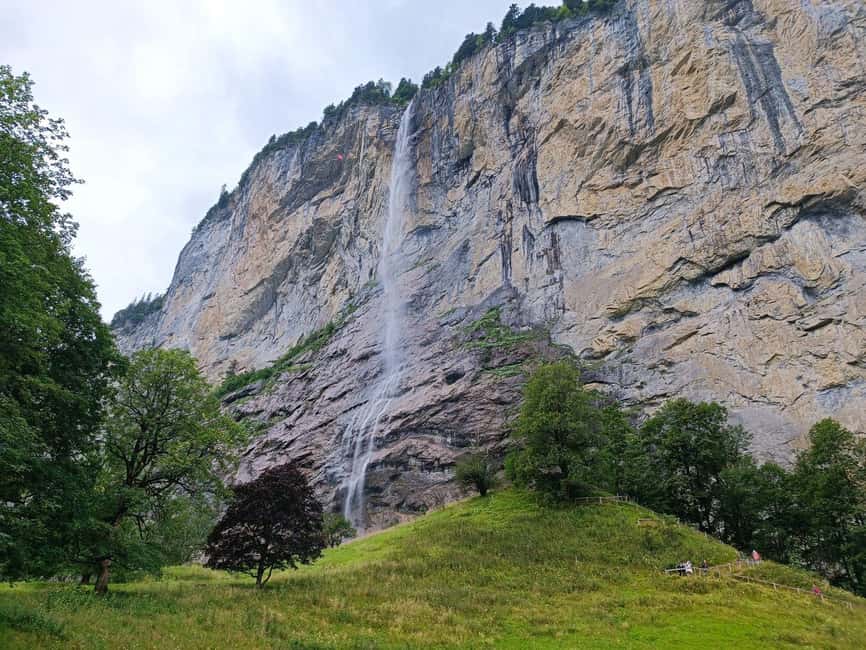 imagen n.º 9 de Interlaken: Recorrido por los lugares más destacados con un lugareño en coche privado actividad en Interlaken, subida por el proveedor