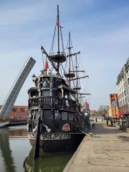 Obraz nr 6 z atrakcji Gdańsk: Rejs z przewodnikiem do Westerplatte w Gdańsk, przesłany przez organizatora