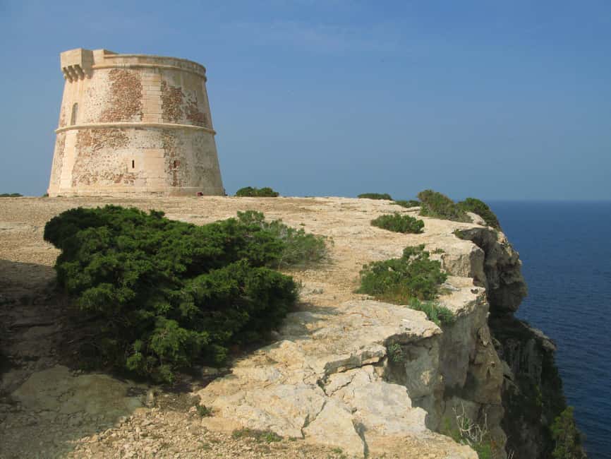 Image N°29 de Ibiza : croisière premium d'une journée à Formentera en catamaran activité à Sant Josep de sa Talaia, publiée par le prestataire