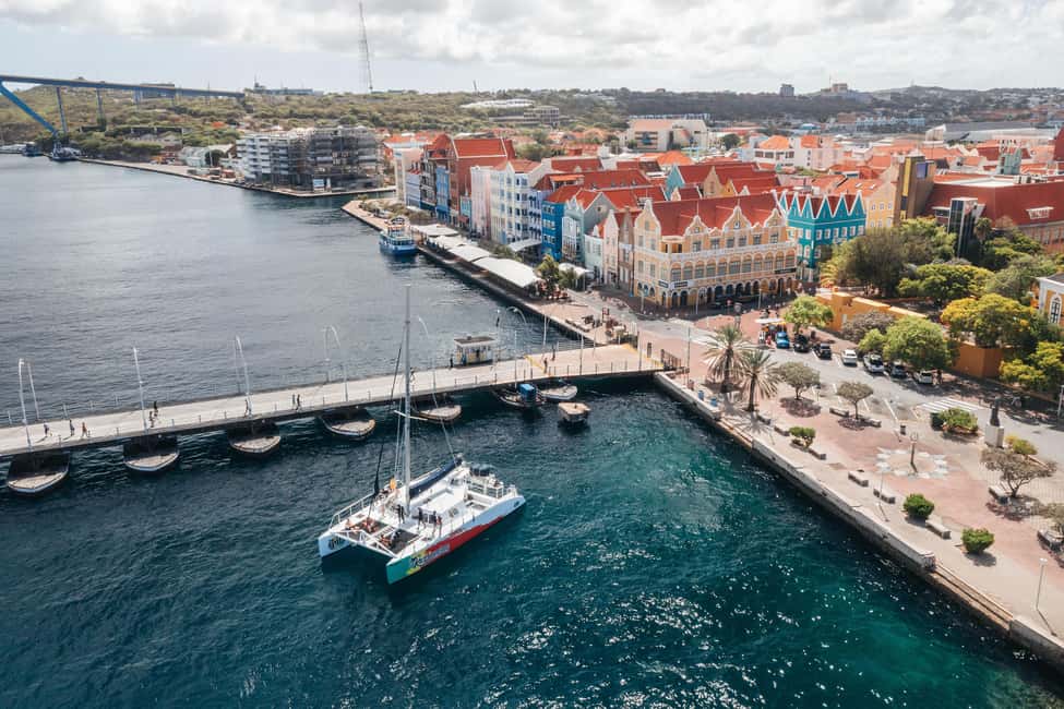afbeelding n.11 van Curaçao: boottocht langs de westkust met stranden, barbecue en de Blauwe Grot activiteit in Curaçao, geüpload door aanbieder