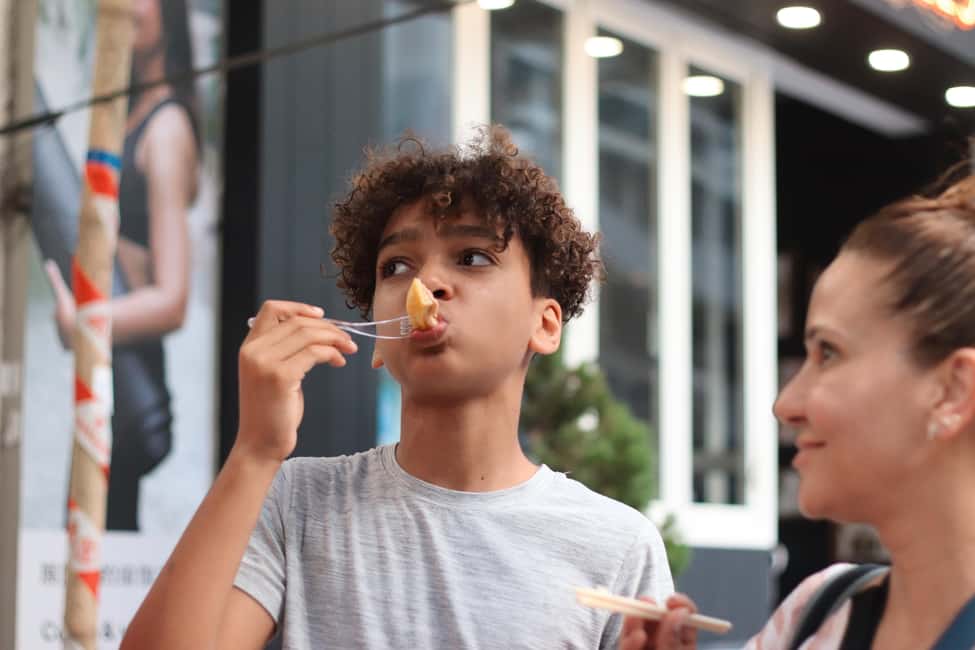 imagem n.13 de Tour gastronómico pelas ruas de Hong Kong com moradores locais - Dim Sum, Wonton atividade em Hong Kong, carregada pelo fornecedor