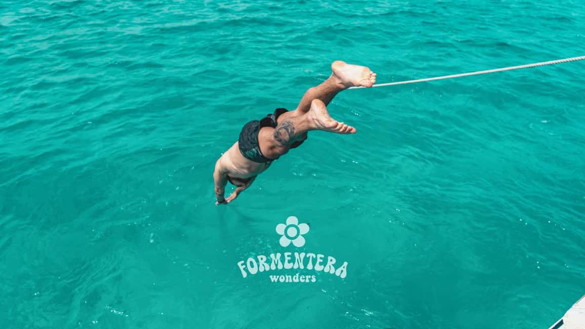 Bild Nr. 29 von Ibiza: Formentera-Kreuzfahrt mit Mahlzeiten, offener Bar, Sonnenuntergang und DJ Aktivität in Balearen, hochgeladen vom Anbieter