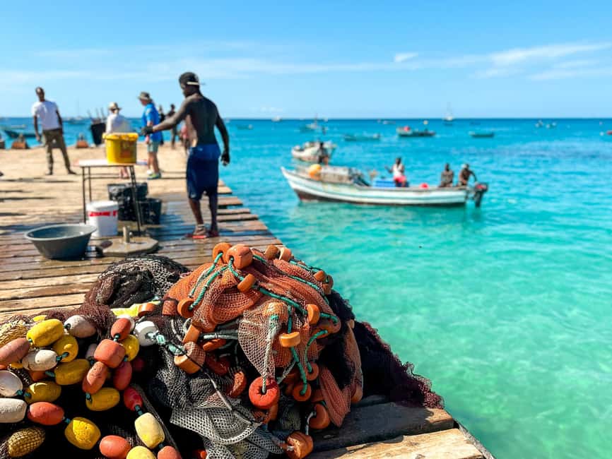 imagem n.2 de Ilha do Sal: Duas horas de passeio de carro à volta de Santa Maria atividade em Santa Maria, Cabo Verde, carregada pelo fornecedor