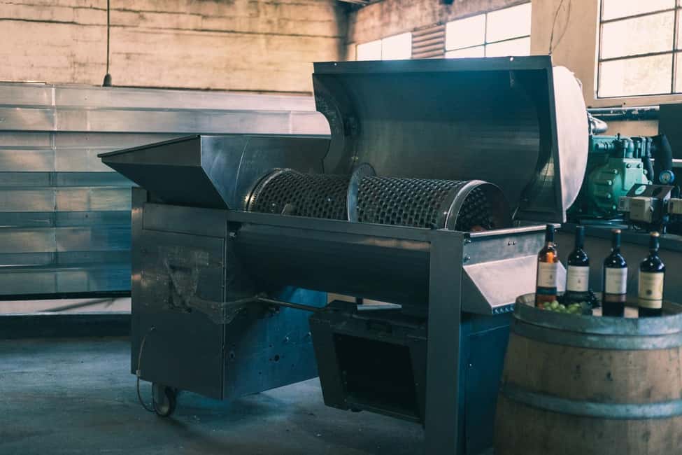 Immagine nº 6 di Tour della cantina Castillo Viejo e degustazione premium attività a Montevideo, caricata dal fornitore