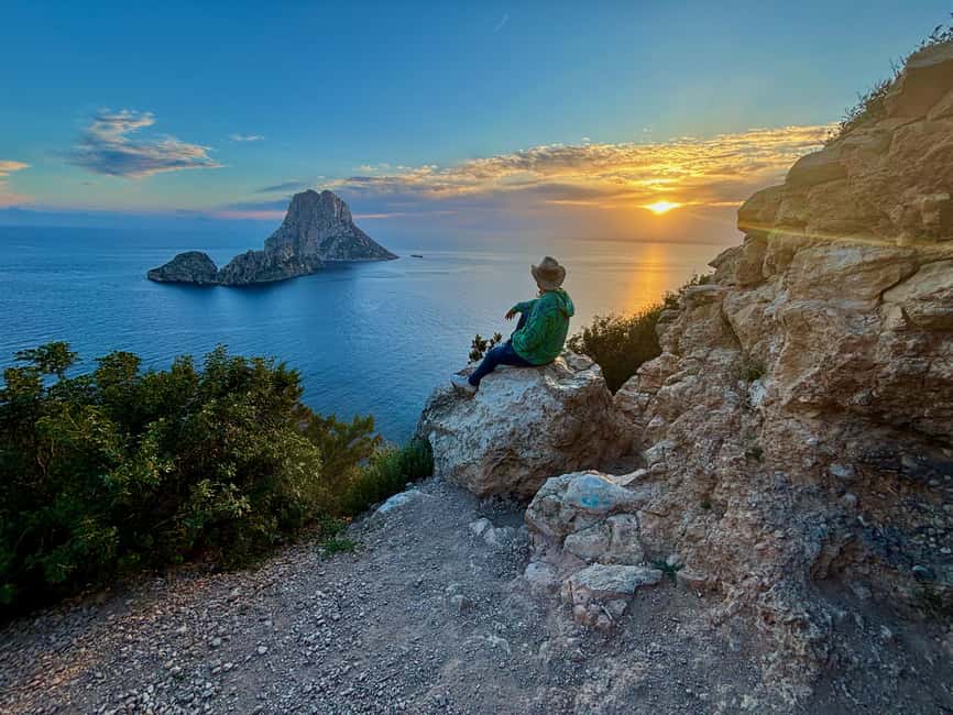 Image N°1 de Histoire et détente à Ibiza : Dalt Vila, Cala Bassa et Can Soleil activité à Sant Josep de sa Talaia, publiée par le prestataire