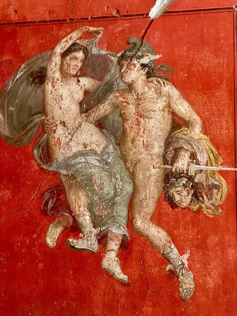 image n.15 of Pompeii VIP 3h Tour: Skip-the-line with your Archaeologist activity in Pompei, Campania, uploaded by supplier