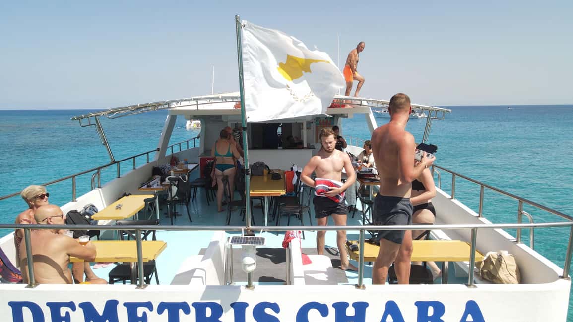 Image N°16 de Au départ de Paphos : visite du Lagon Bleu avec BBQ et prise en charge à l'hôtel activité à Geroskipou, publiée par le prestataire