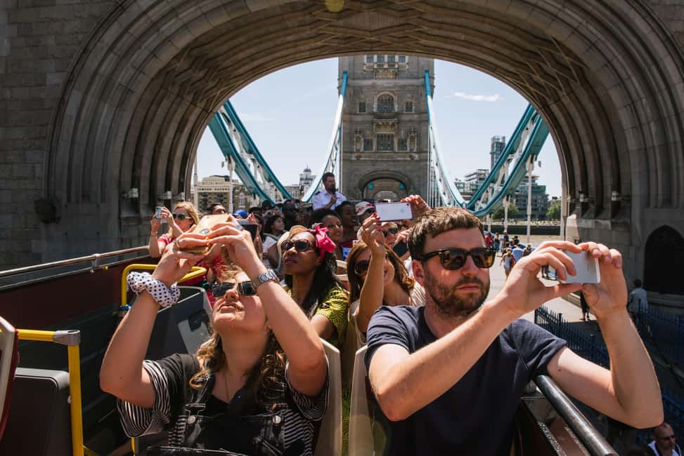 Bild Nr. 2 von London: Big Bus Hop-On, Hop-Off mit optionaler Flusskreuzfahrt Aktivität in London, hochgeladen vom Anbieter
