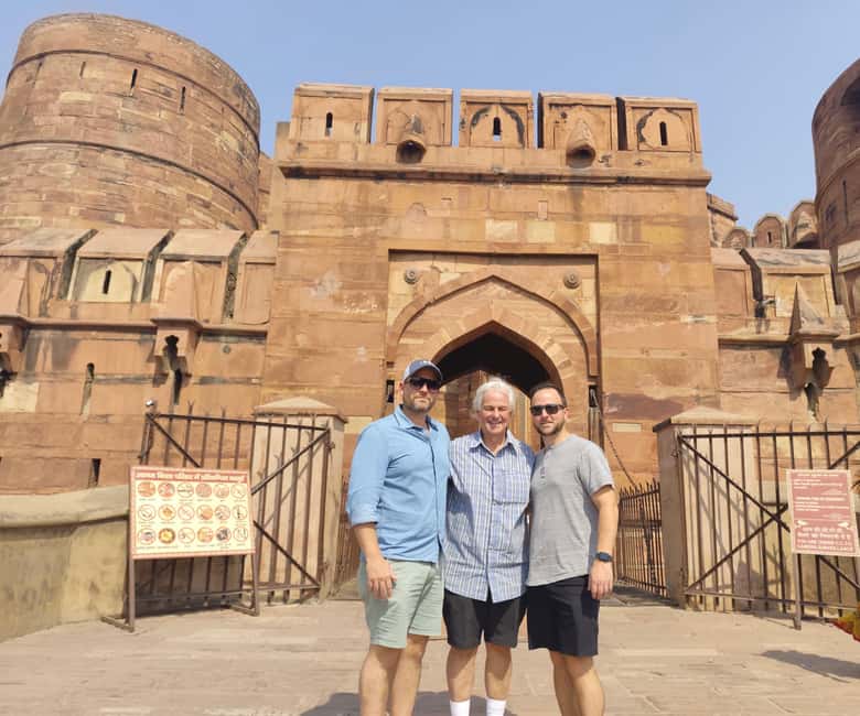 image n.4 of Sunrise Taj Mahal - Agra Fort & Agra Tour By Car From Delhi activity in Agra, uploaded by supplier
