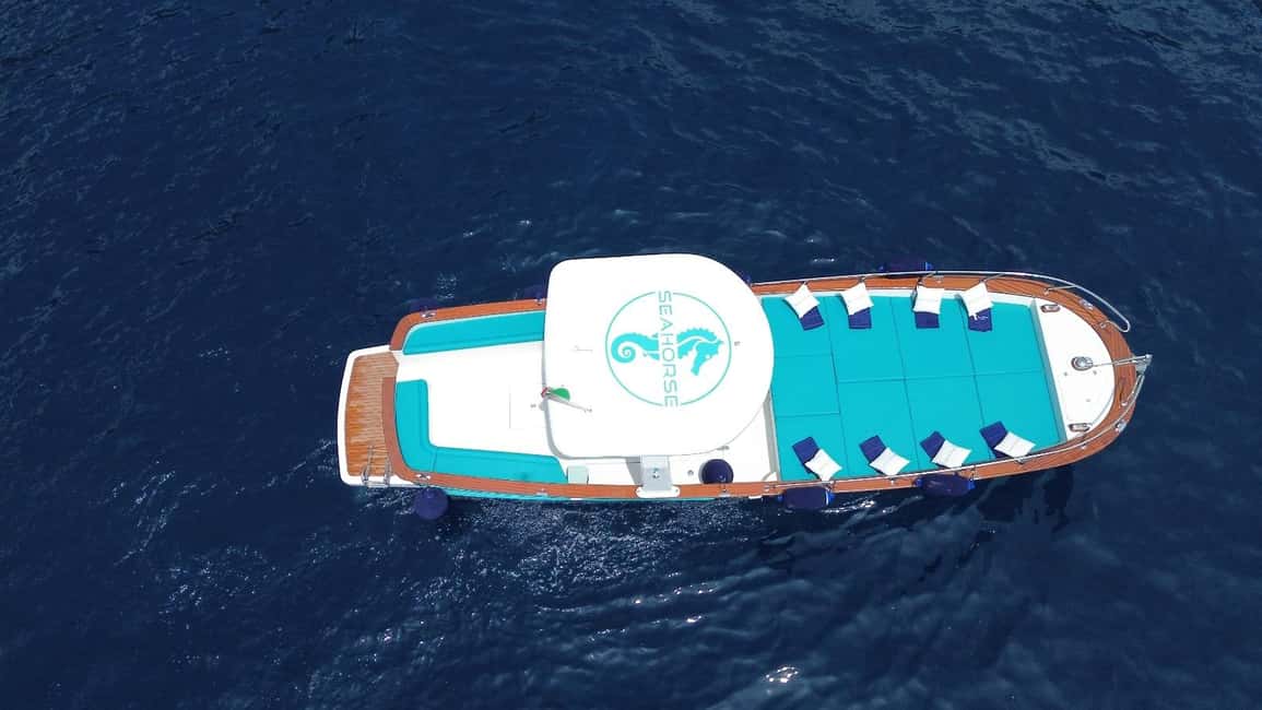 image n.9 of Positano:Boat Adventure 6 hours Caves Beaches visit Amalfi activity in Furore, uploaded by supplier