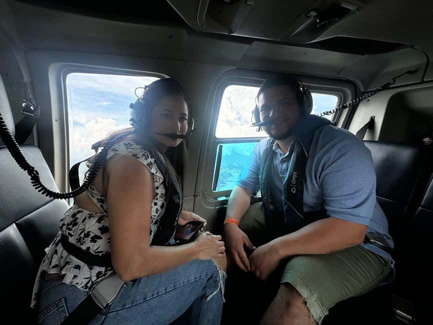 imagem n.39 de Medellín: Tour particular em Guatapé com helicóptero e passeio de barco atividade em Guatapé, carregada pelo fornecedor