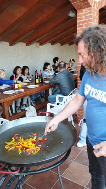 image n.2 of From Sitges: Paella Masterclass with Drink and Bike Ride activity in Vilafranca del Penedès, uploaded by supplier