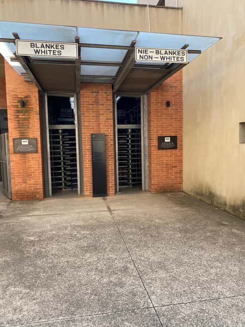 imagem n.43 de Joanesburgo: Excursão de 1 dia com o Soweto e o Museu do Apartheid atividade em Joanesburgo, carregada pelo fornecedor