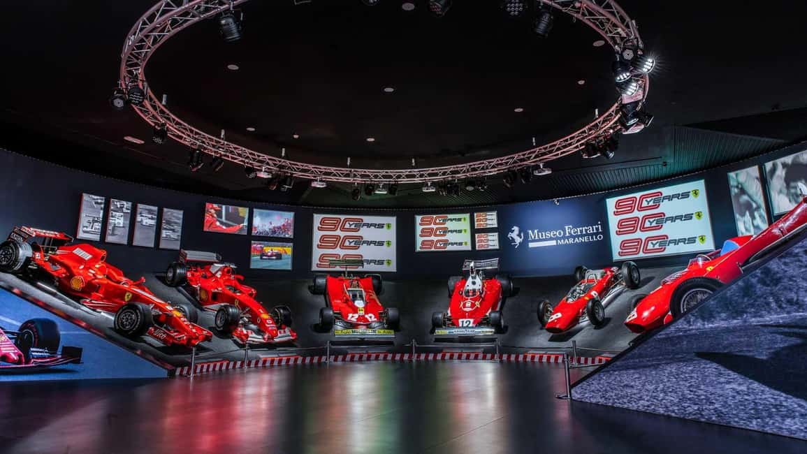 imagem n.3 de Modena e Maranello: Combo Museus Ferrari e transfer de autocarro atividade em Modena, carregada pelo fornecedor