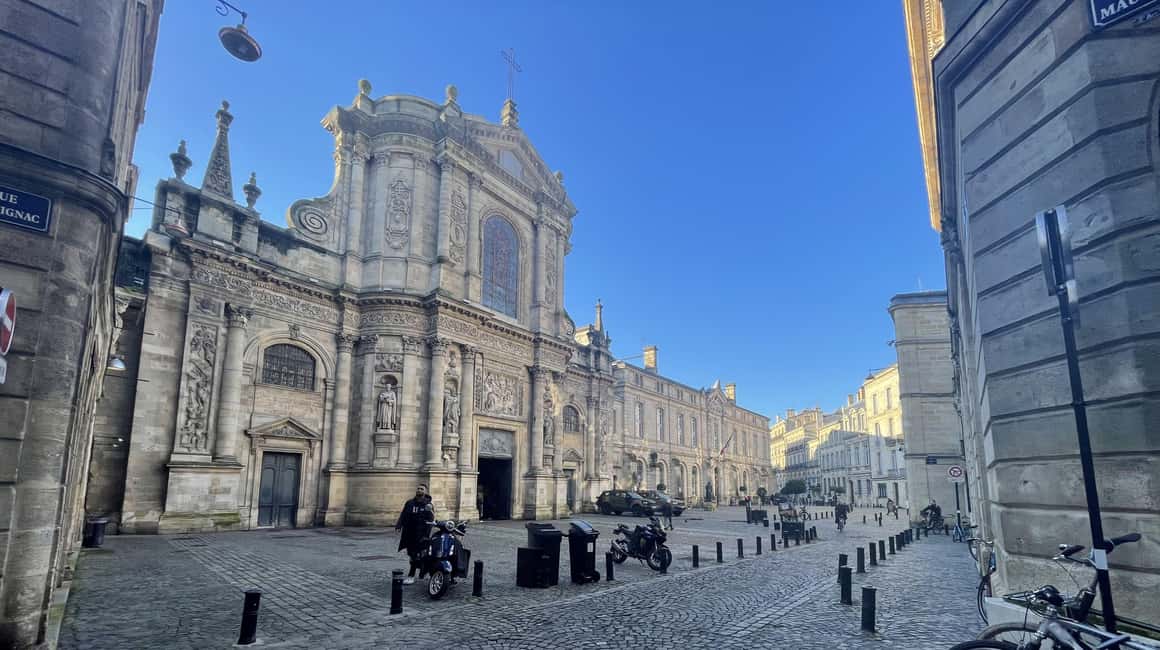image n.5 of The essential in Bordeaux, private tour with a local activity in Bordeaux, uploaded by supplier