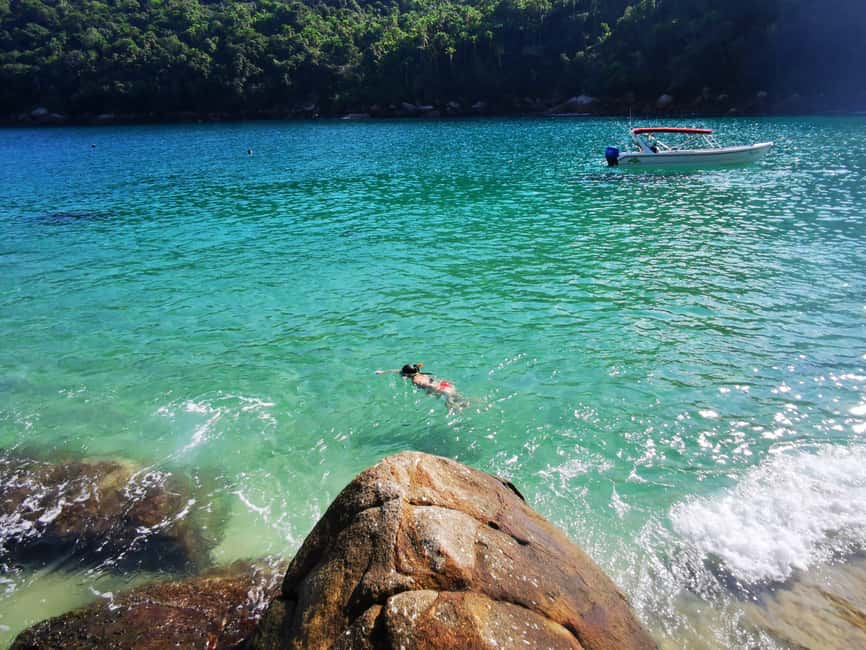 image n.11 of Ilha Grande: 360° Circumnavigation Speed Boat Tour - 8h activity in Vila do Abraão, uploaded by supplier
