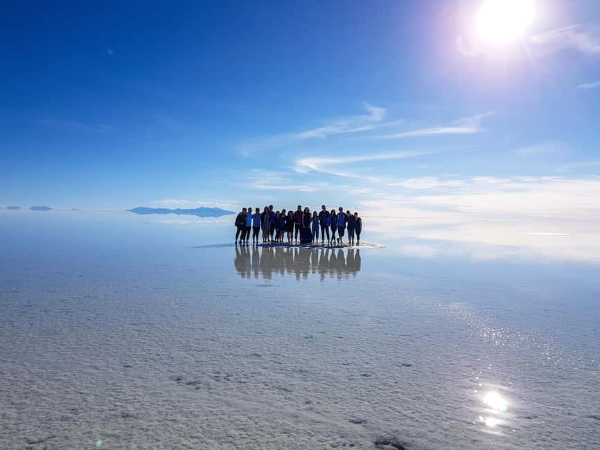 imagem n.1 de De La Paz: Excursão de 5 dias em Uyuni e Lagoa Vermelha com passeio de ônibus atividade em Província de Sur Lipez, carregada pelo fornecedor