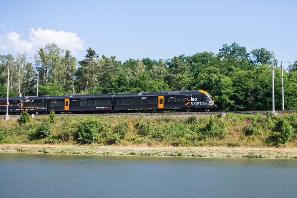 Prag içindeki Prag: Krakow'a ve Krakow'dan Ekspres Tren Transfer Bileti etkinliğinin tedarikçi tarafından yüklenen 5 no'lu görseli