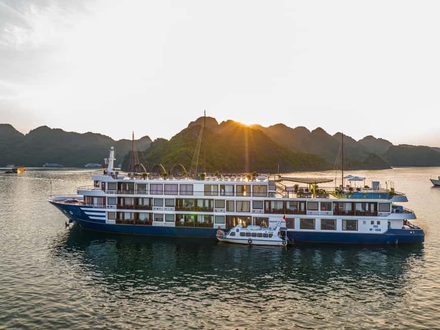 image n.29 of 2-Day: Halong Lan Ha Bay 5 Stars Cruises w/Balcony & Bathtub activity in Ha Long, uploaded by supplier
