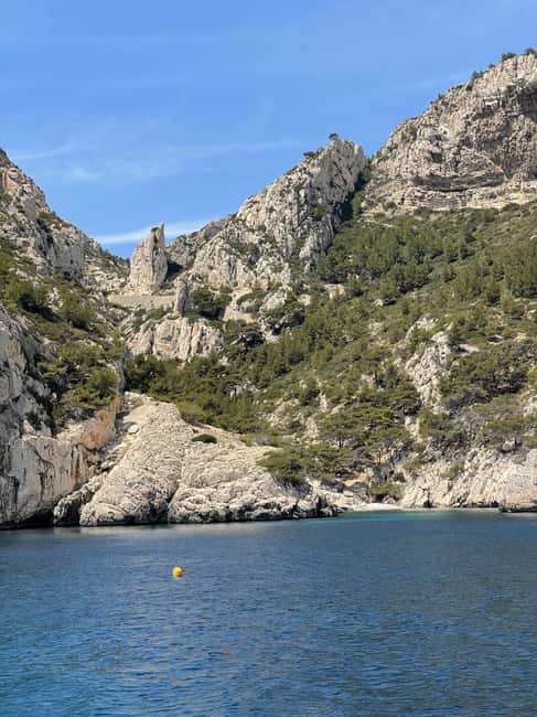 Image N°3 de Marseille : parc des Calanques en voilier avec déjeuner activité à Marseille, publiée par le prestataire